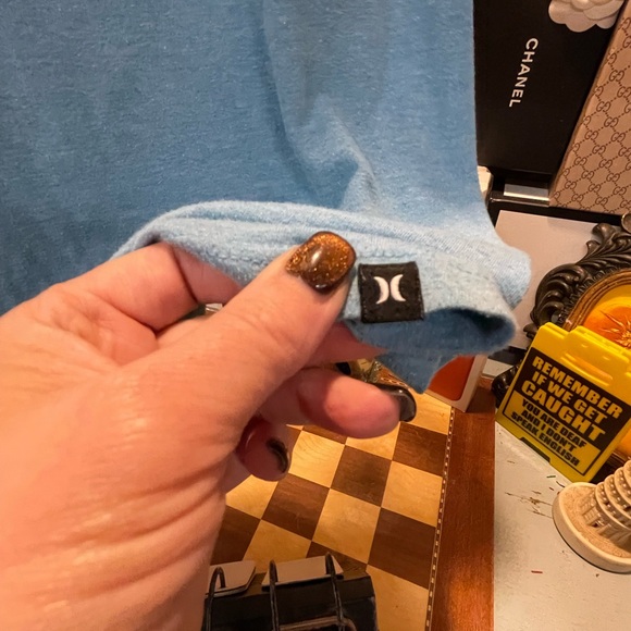 Hurley Shirt Adult Large Blue Beach Lightweight Summer Outdoors - Picture 3 of 5